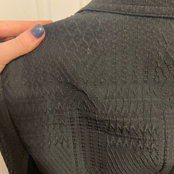 BCBG MaxArzia Conner Black Tie Wrap Textured Blazer - Picture 5 of 6